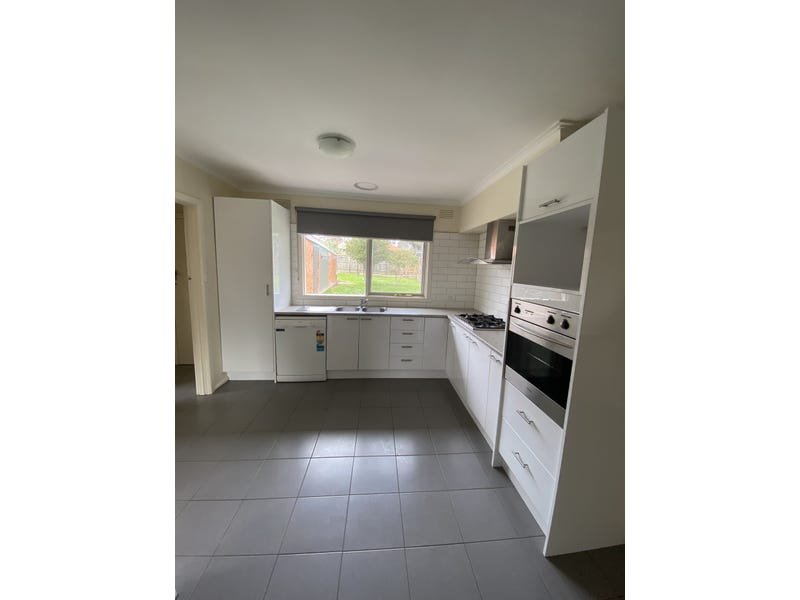 Property Gallery Thumbnail 8