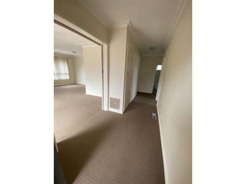 Property Gallery Thumbnail 11