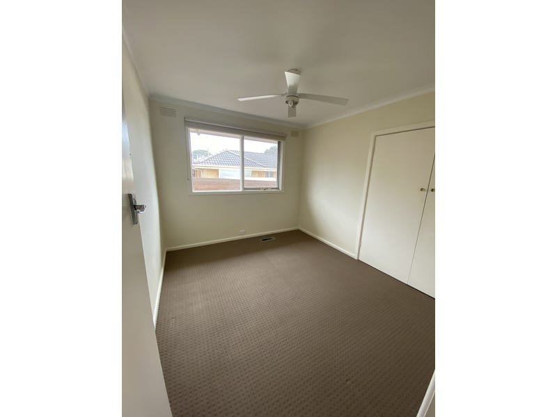 Property Gallery Thumbnail 12
