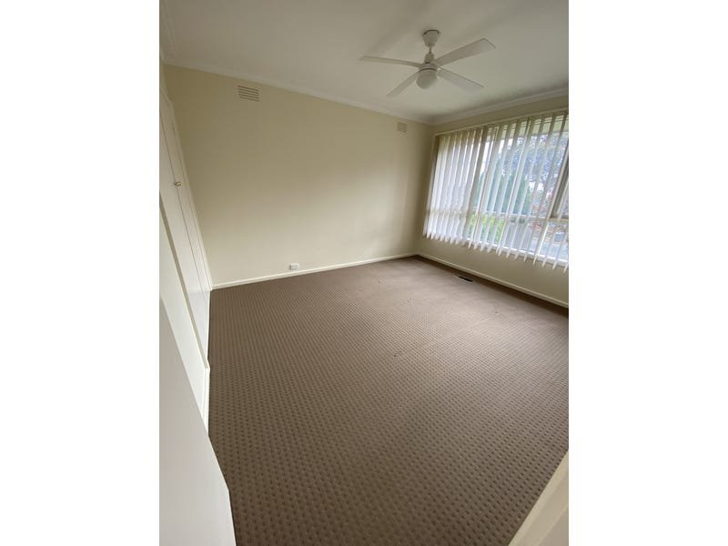 Property Gallery Thumbnail 13