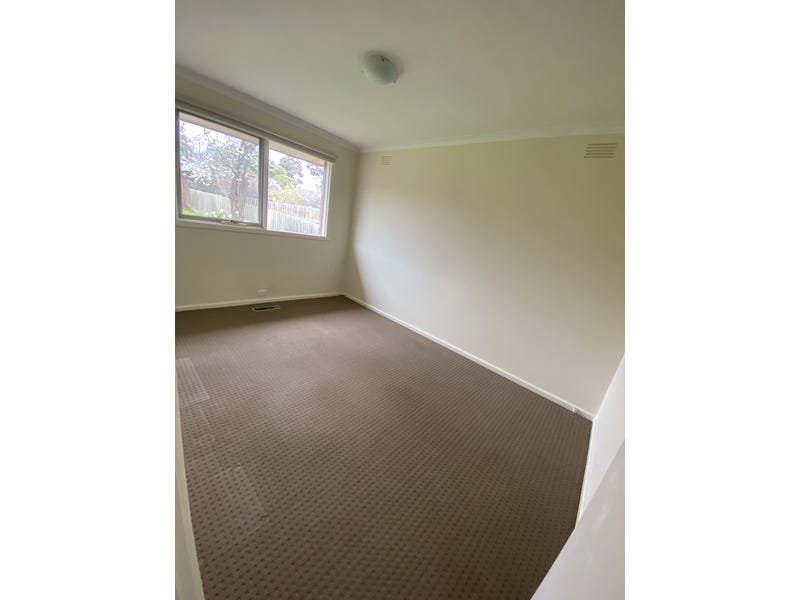 Property Gallery Thumbnail 14