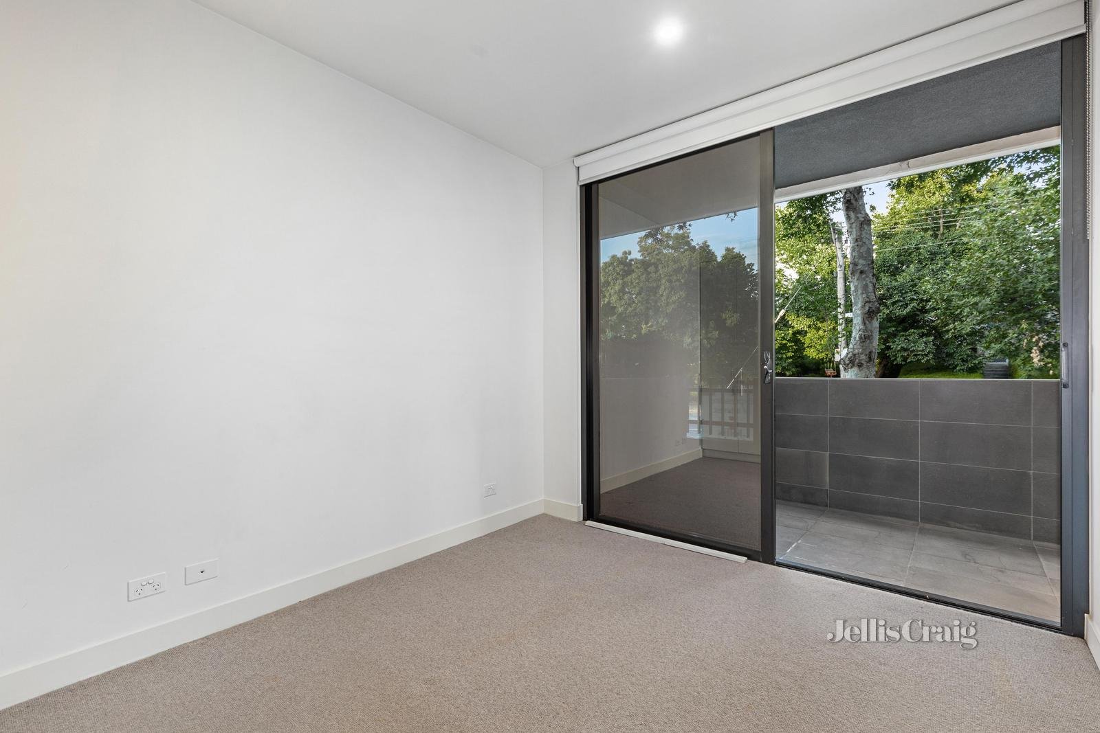 7/2 Well Street, Brighton image 6