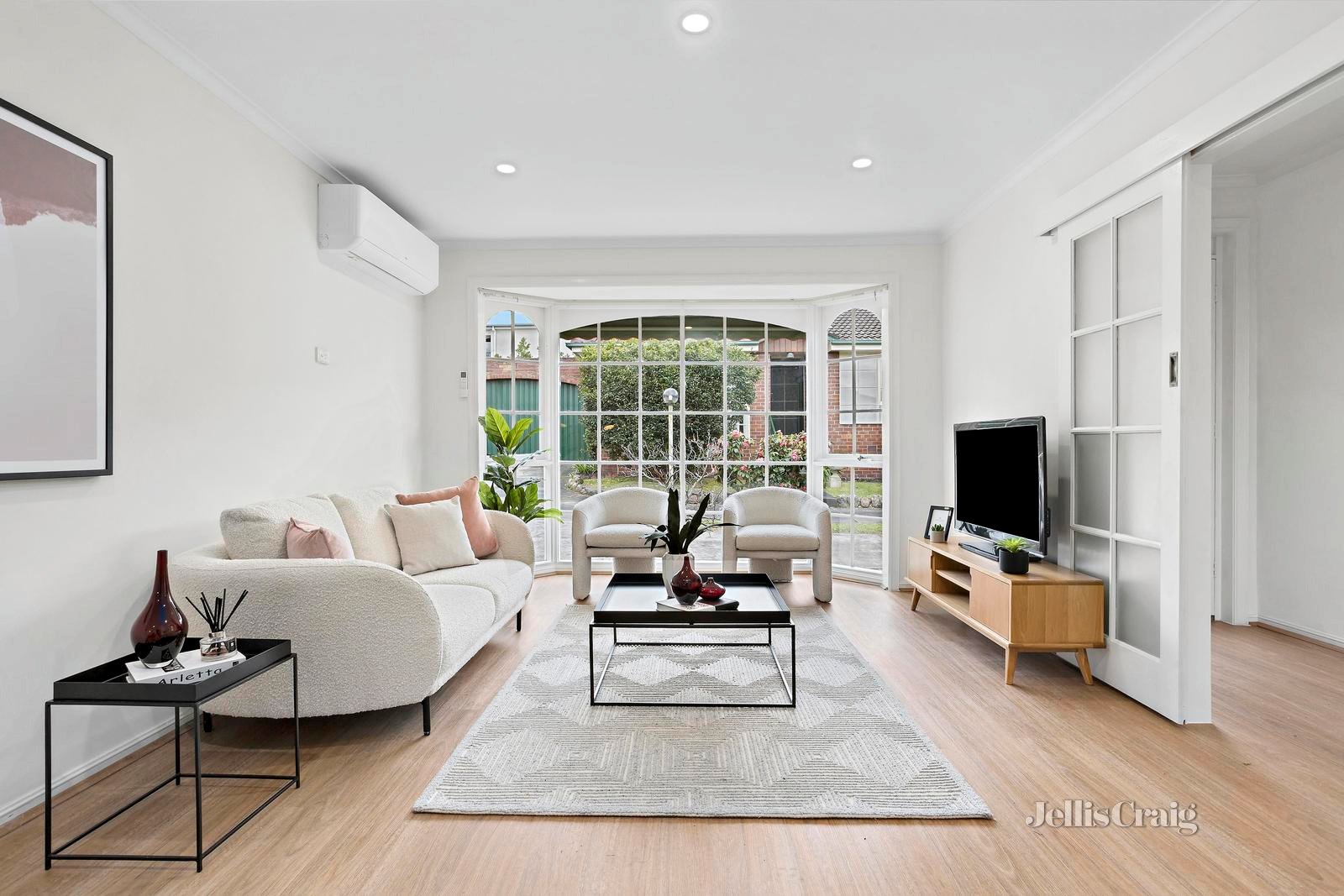 7/20 Florence Road, Surrey Hills image 2