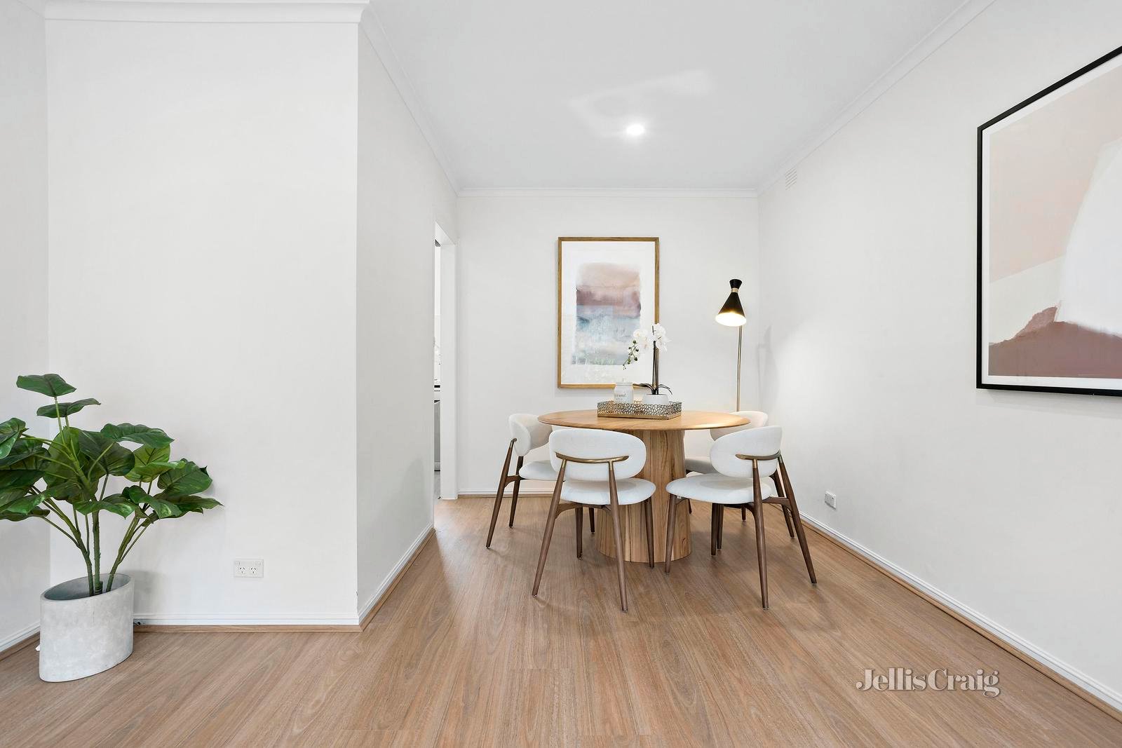 7/20 Florence Road, Surrey Hills image 3