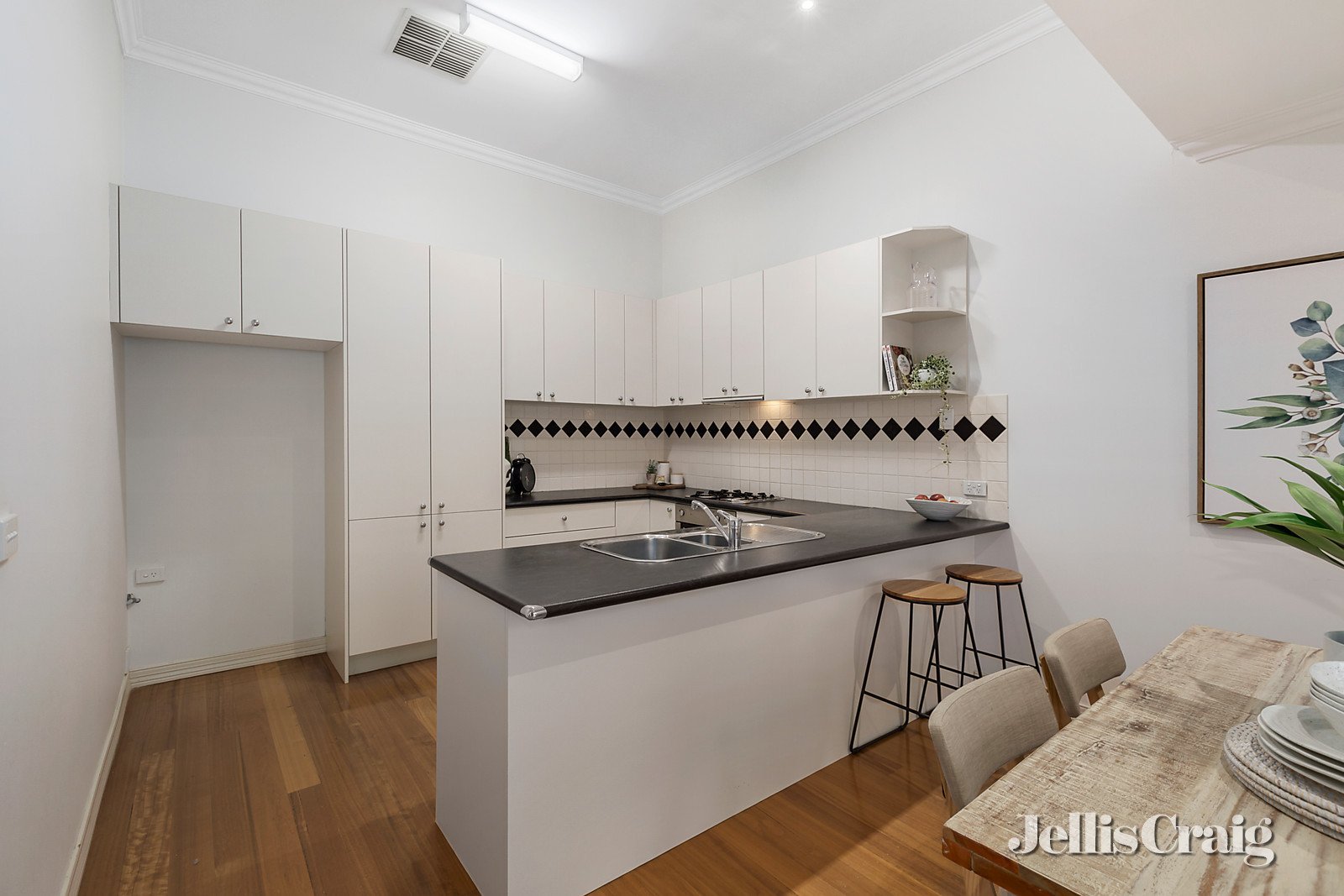 7/21 Burnett Street, Mitcham image 5