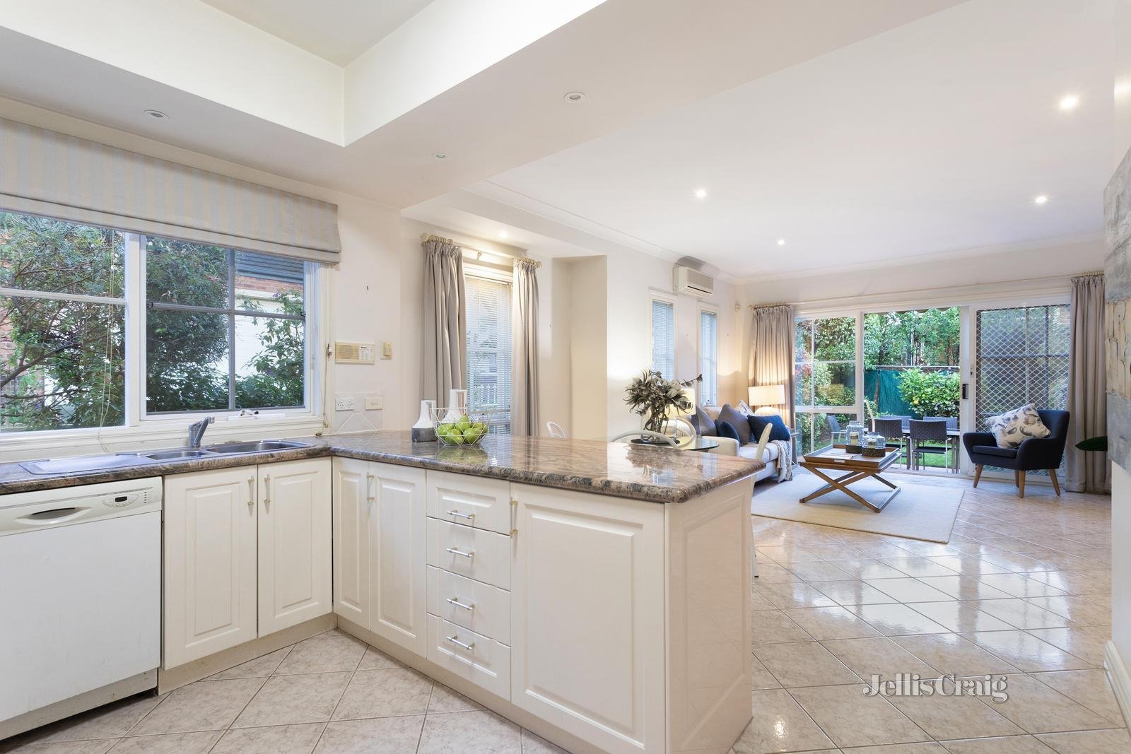 7/22-24 Parring Road, Balwyn image 3