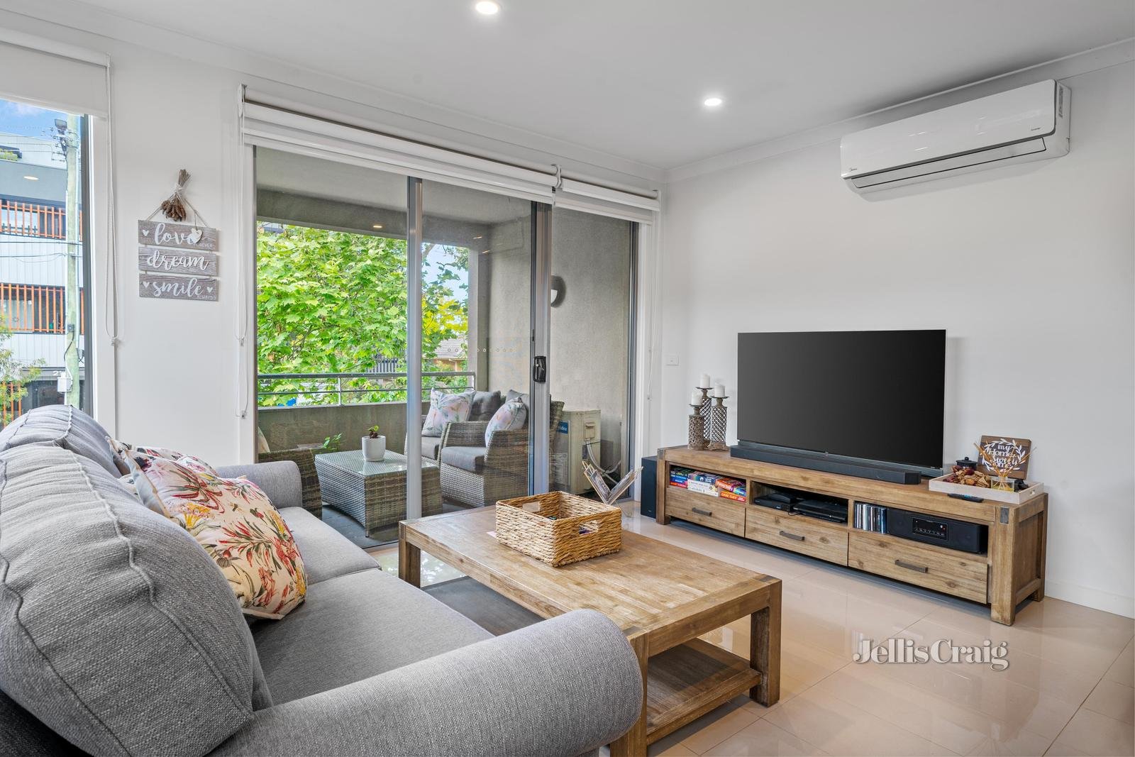 7/22 Bourke Street, Ringwood image 4