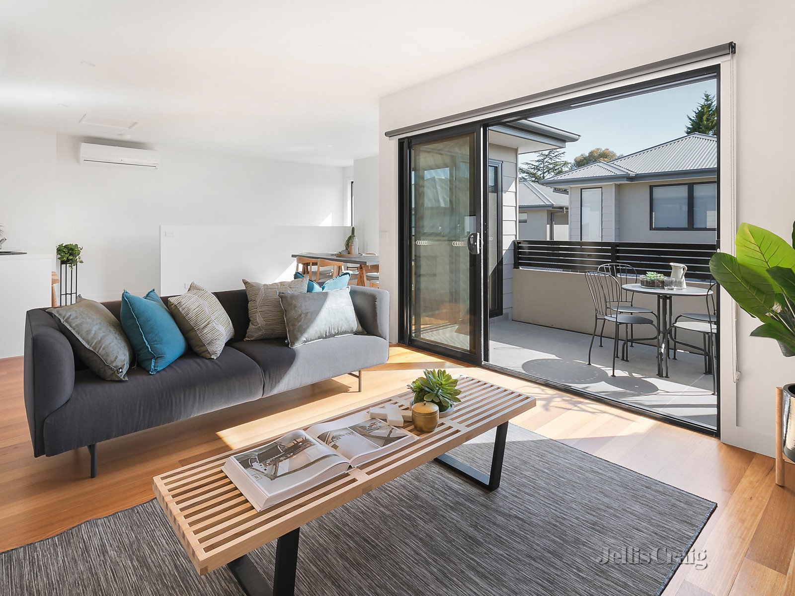 7/22 Porter Road, Heidelberg Heights image 1