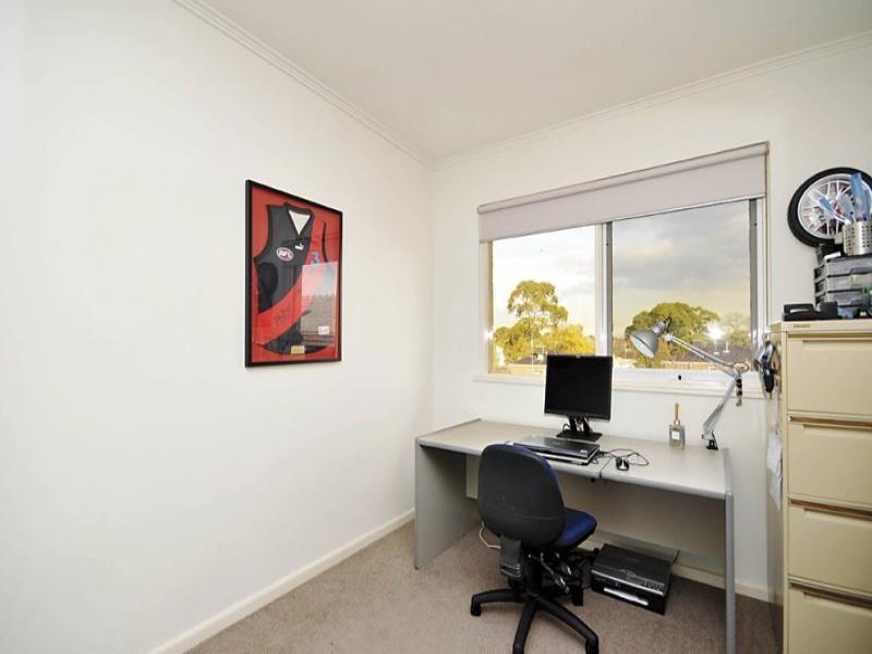 7/22 Weir Street, Balwyn image 5