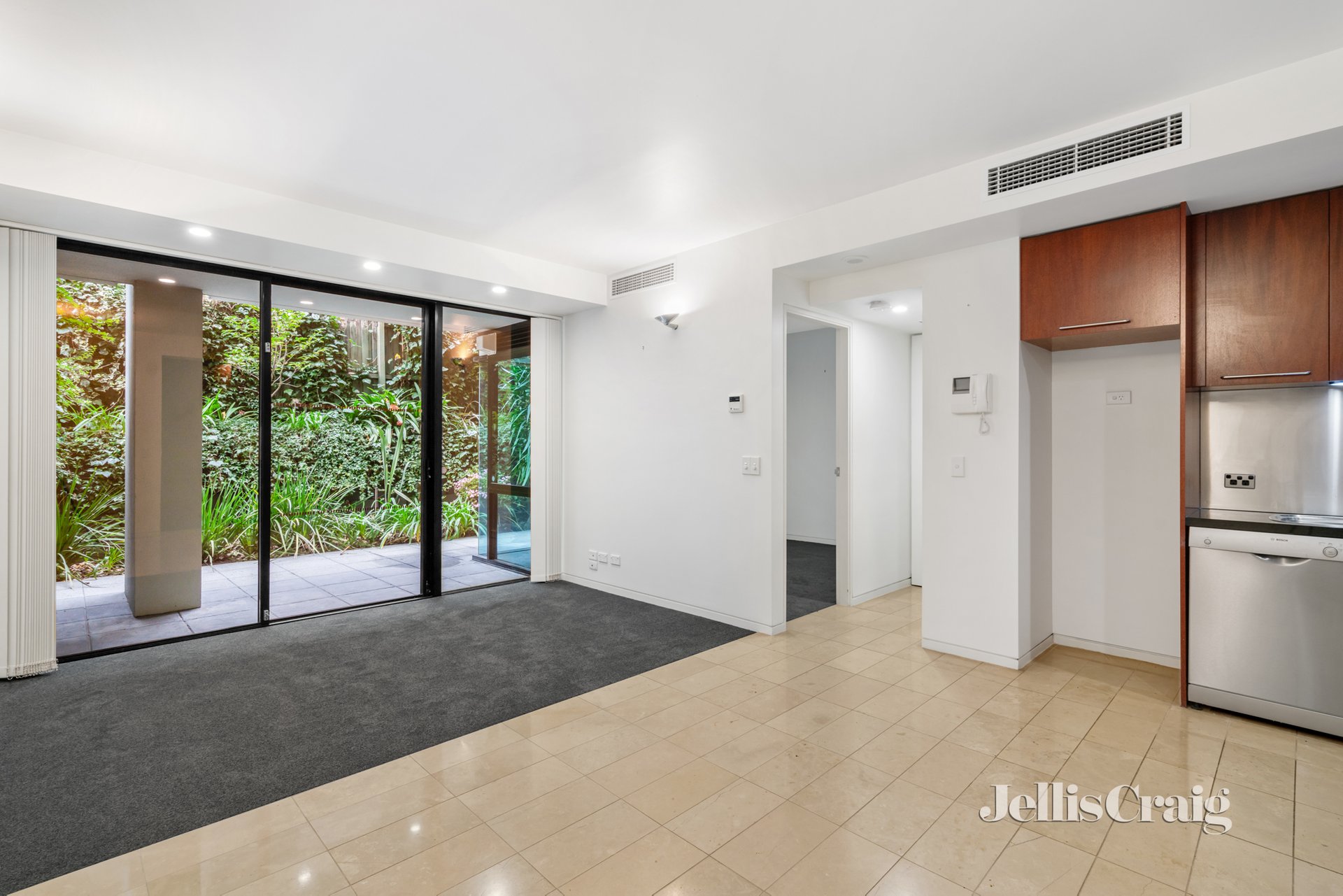 7/228 The Avenue, Parkville image 1