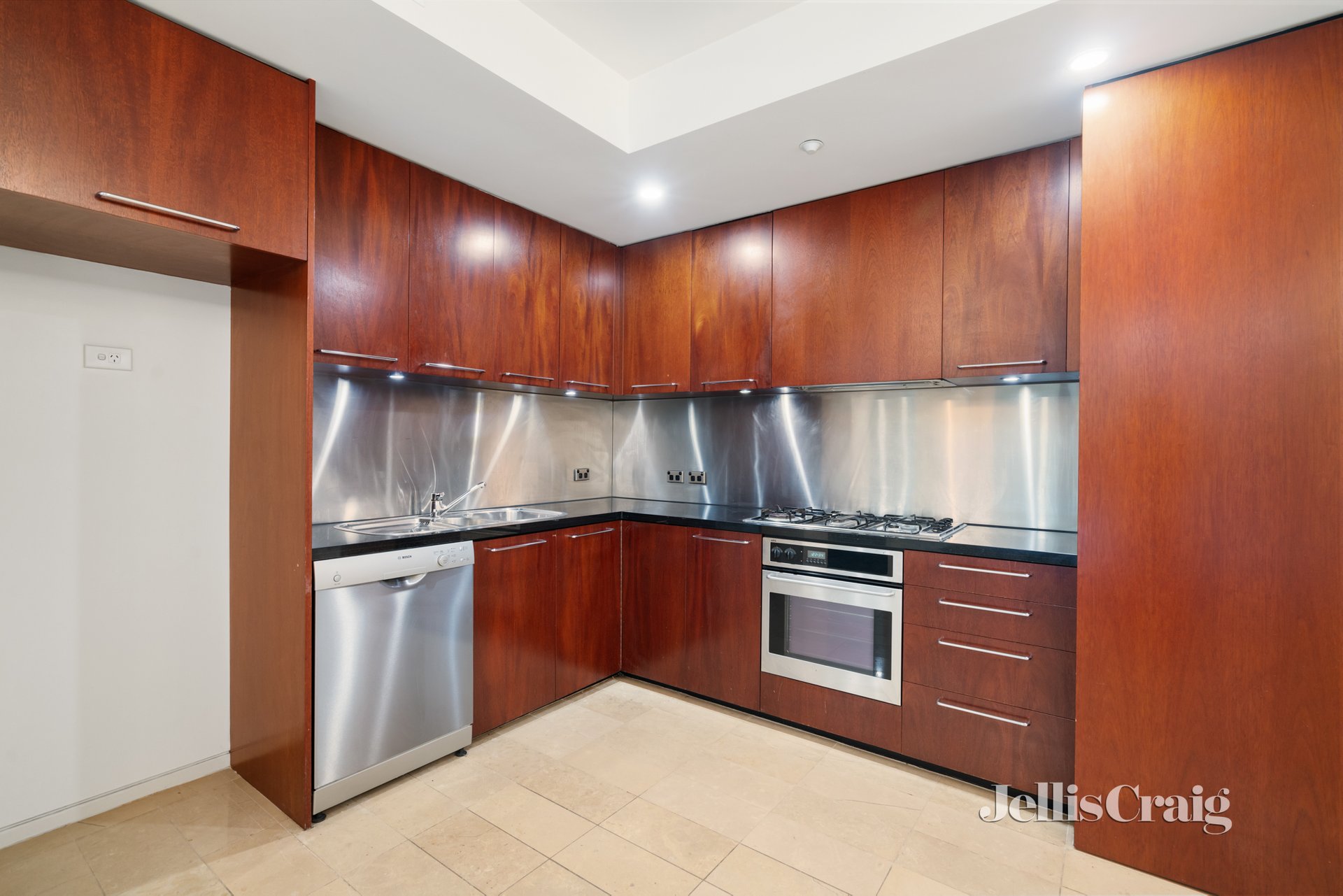 7/228 The Avenue, Parkville image 3