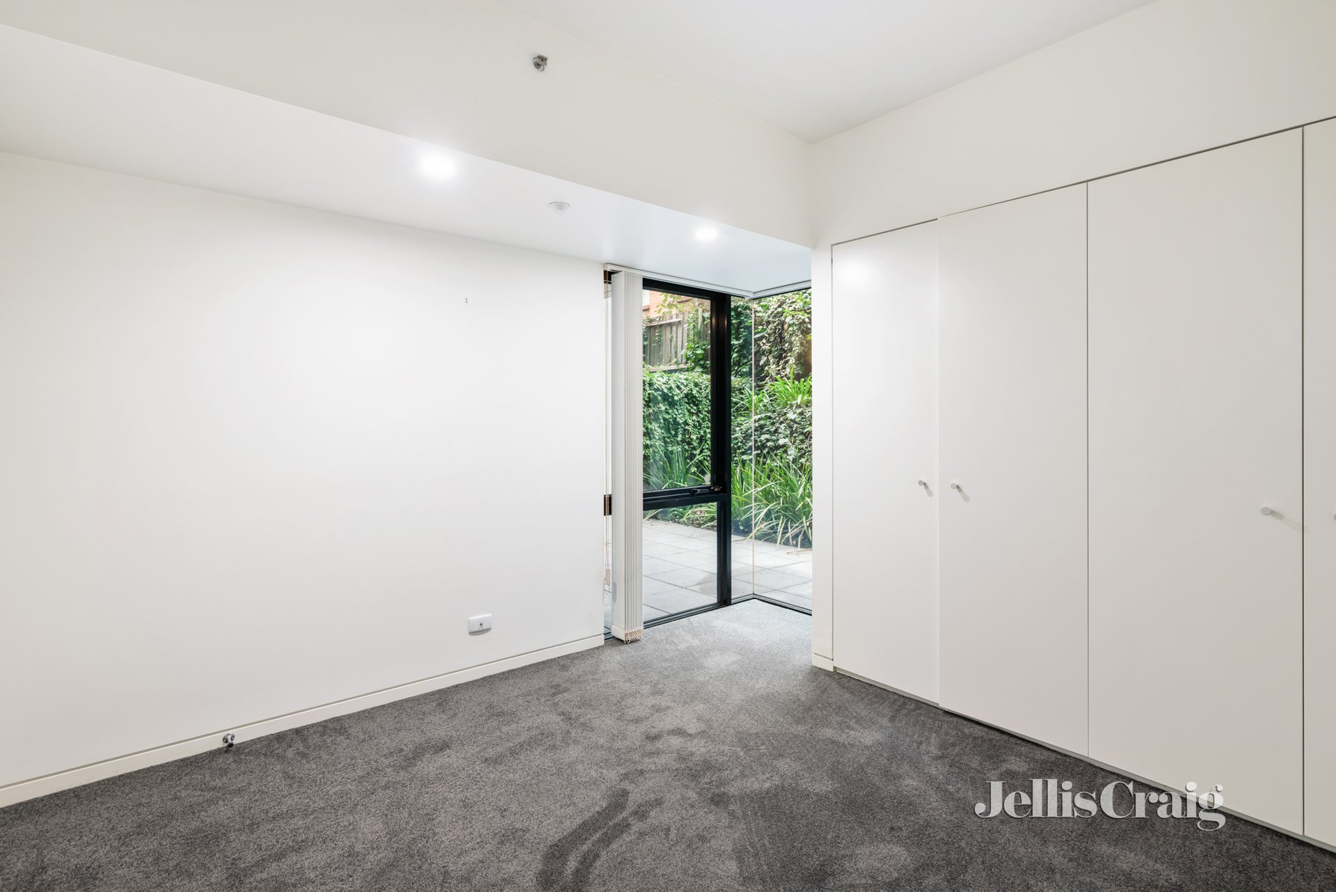 7/228 The Avenue, Parkville image 4