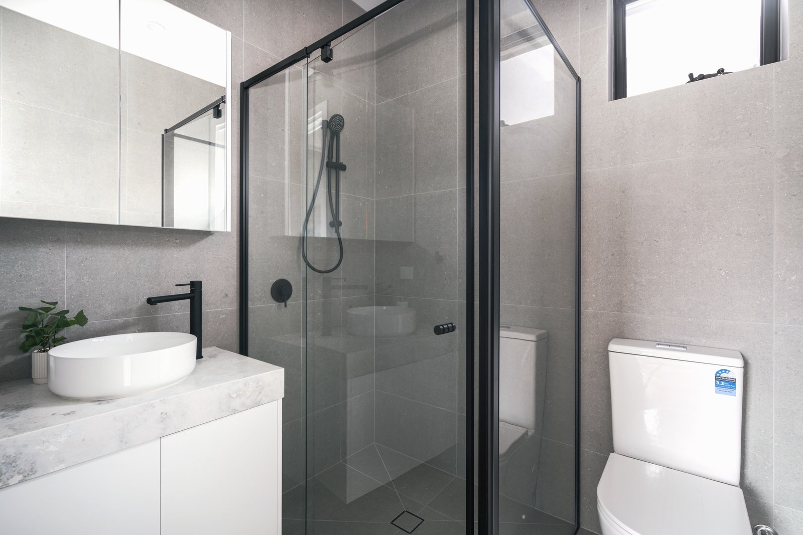 Property Gallery Thumbnail 9