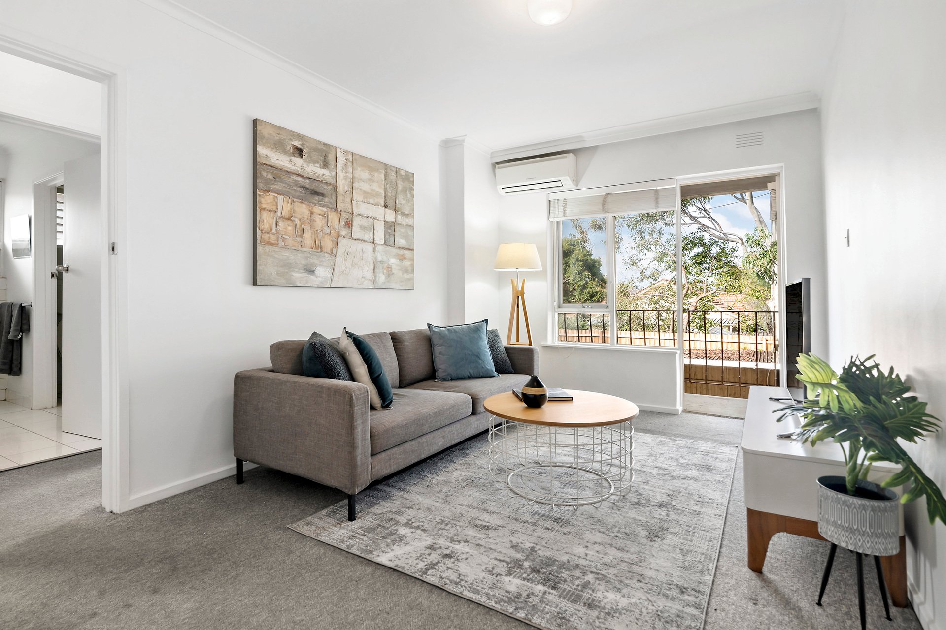 Property Gallery Thumbnail 2