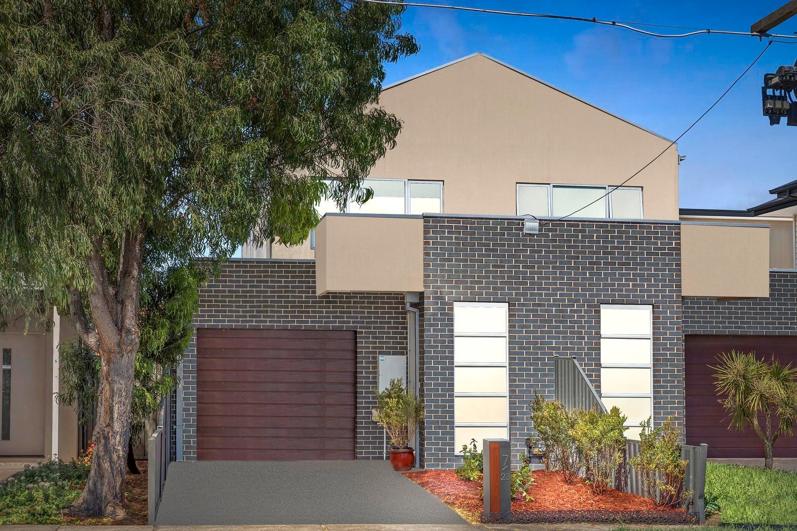 Property Gallery - Main Image