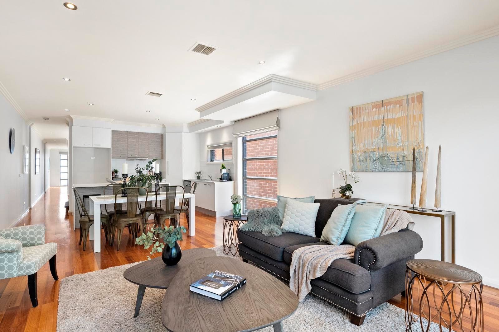 Property Gallery Thumbnail 6