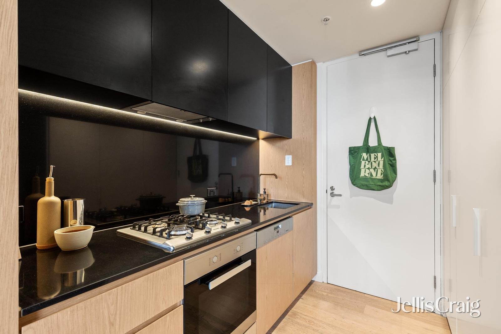 7/239 Napier Street, Fitzroy image 5