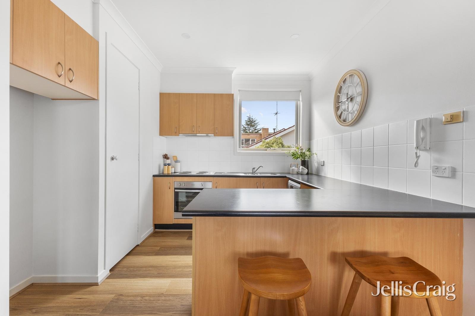 7/239 Riversdale Road, Hawthorn East image 4