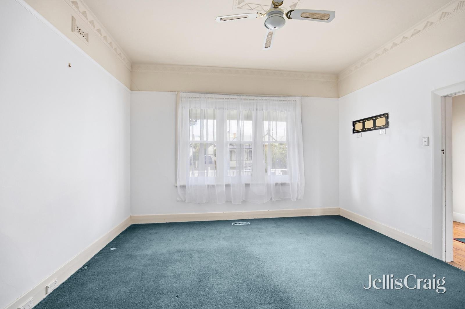 724 Barkly Street, Golden&nbsp;Point image 5