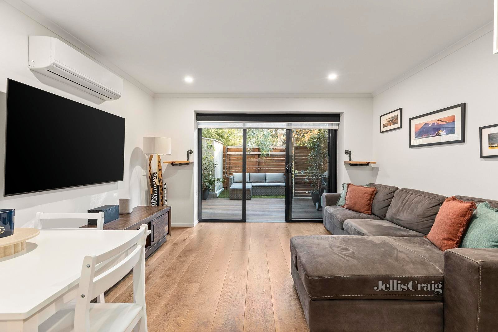 7/24 Croydon Road, Croydon image 3