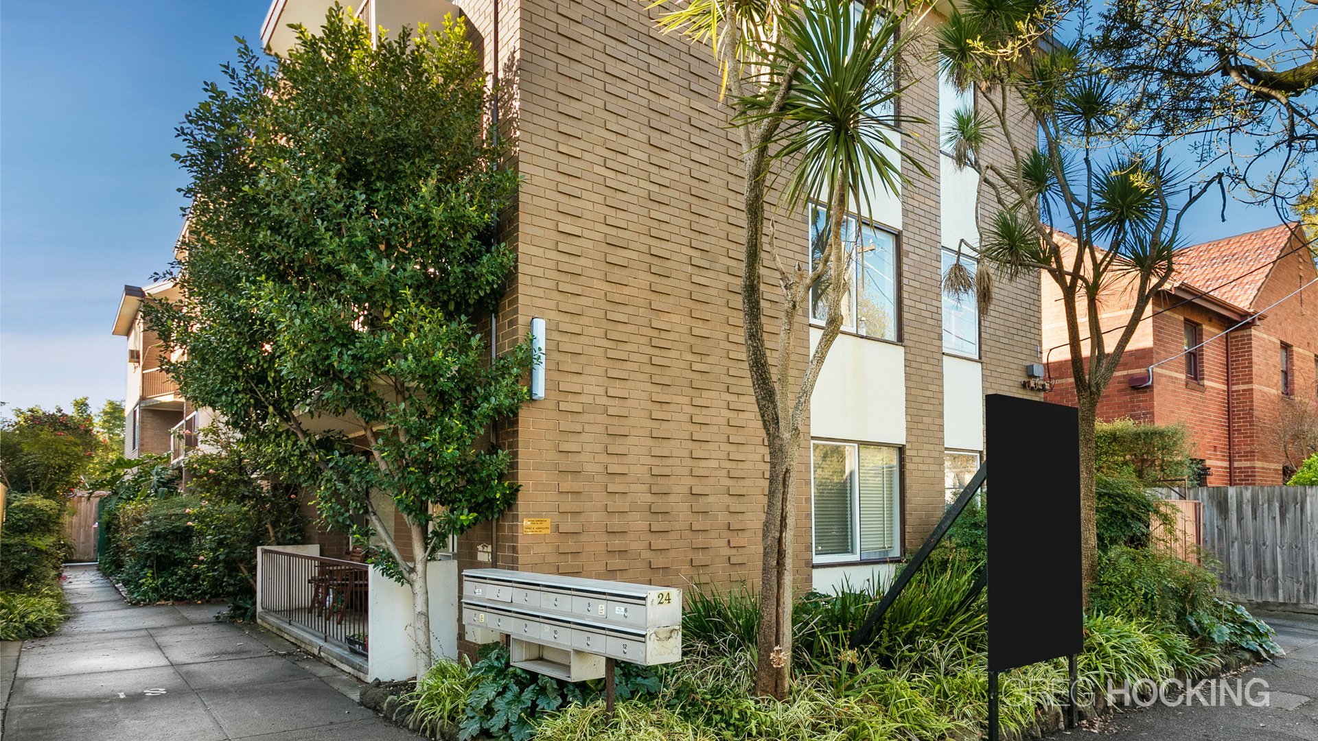 7/24 Loch Street, St Kilda West image 6
