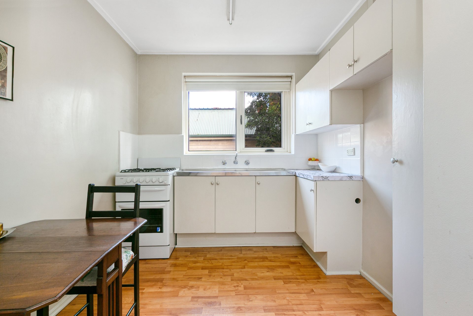 7/24 Ormond Road, Ascot Vale image 4