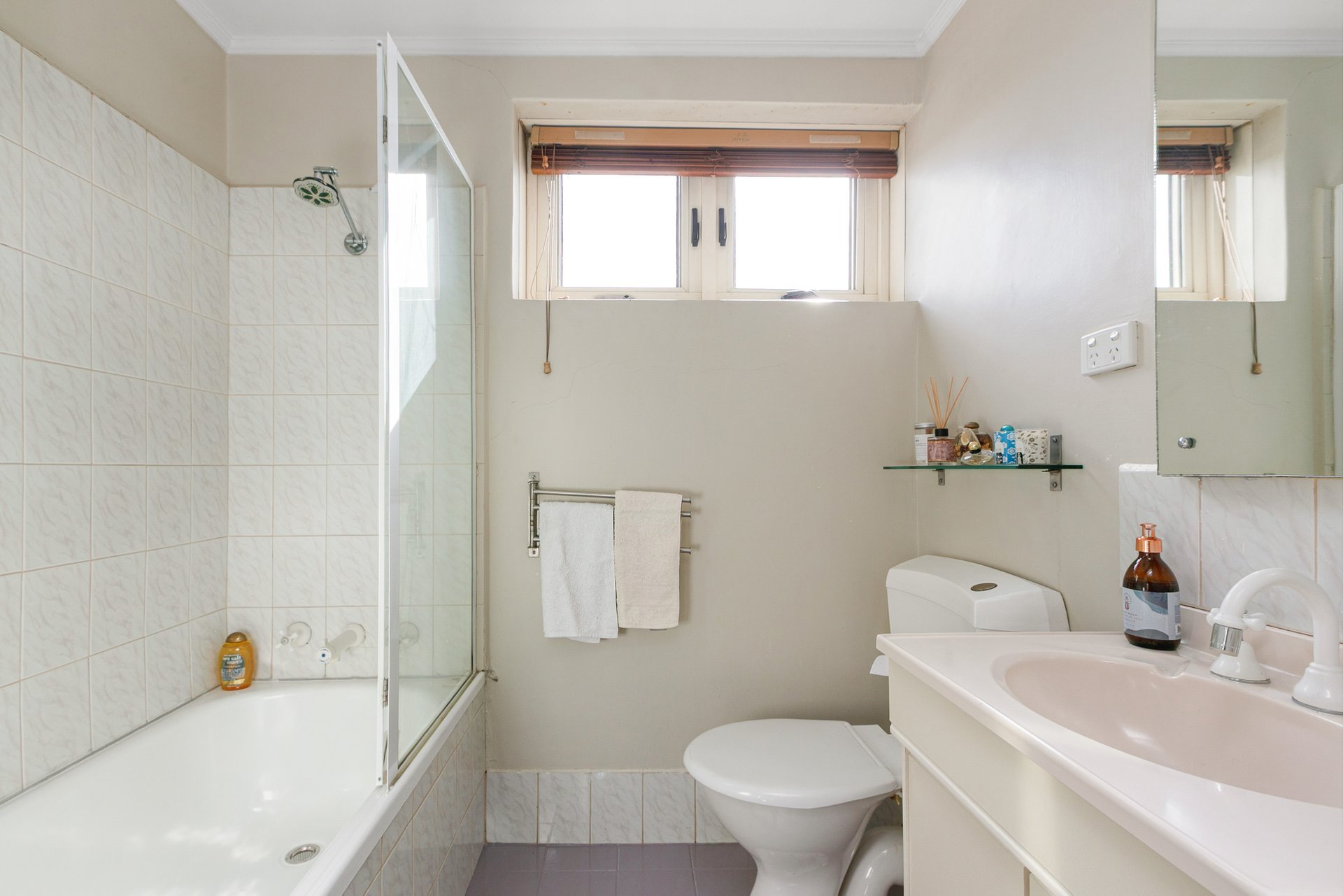 7/24 Ormond Road, Ascot Vale image 10