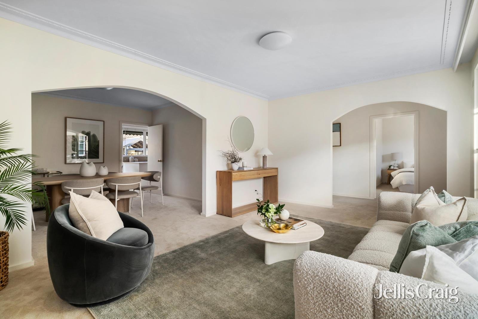 7/241 Burke Road, Glen Iris image 1