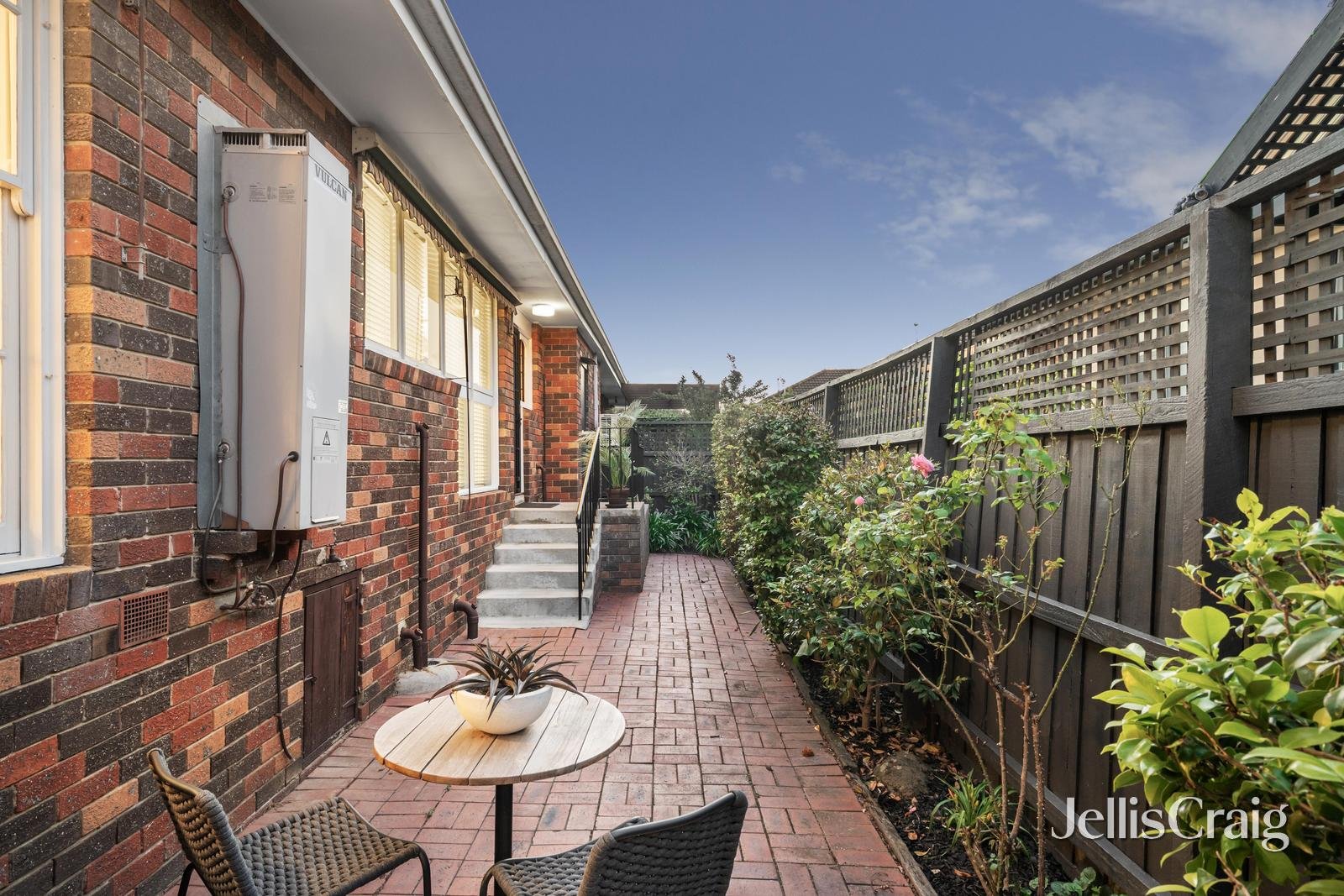 7/241 Burke Road, Glen Iris image 10