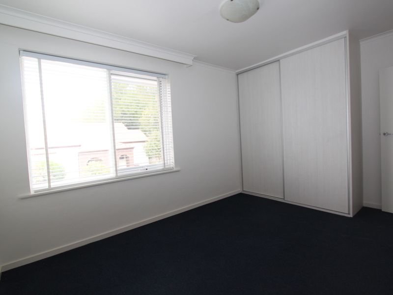 Property Gallery Thumbnail 6