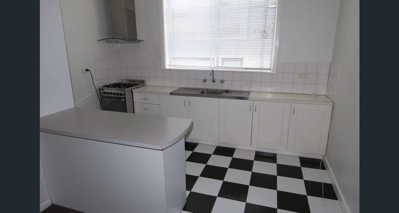 7/26 Oak Street, Hawthorn image 2