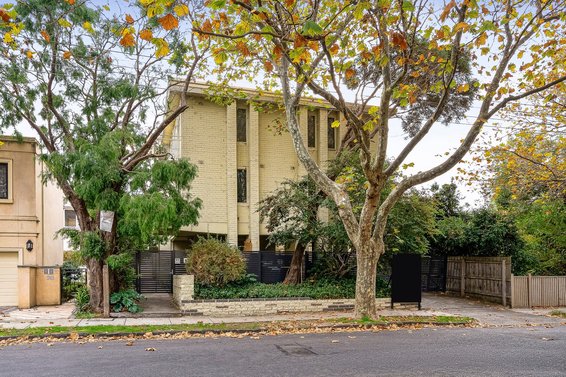 7/26 Vautier Street, Elwood image 3