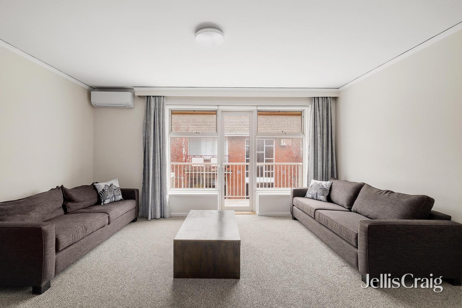 7/26 Weir Street, Balwyn image 2