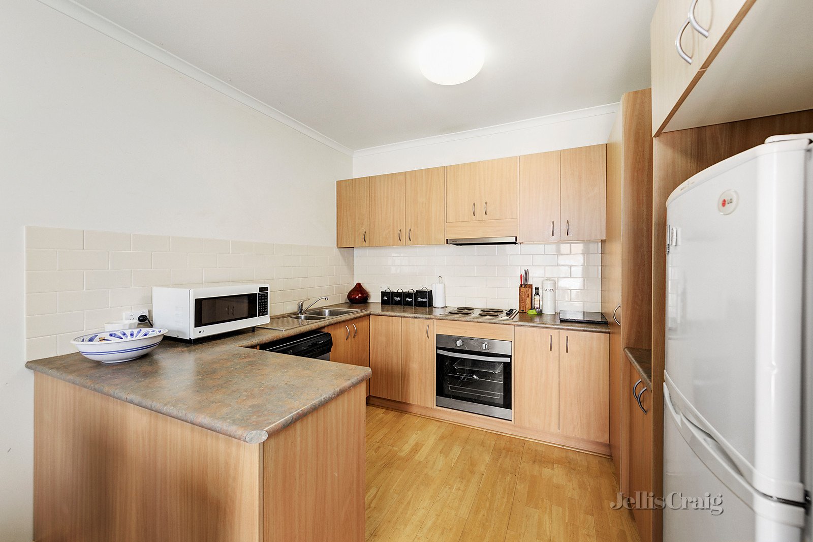 7/267 Centre Road, Bentleigh image 3