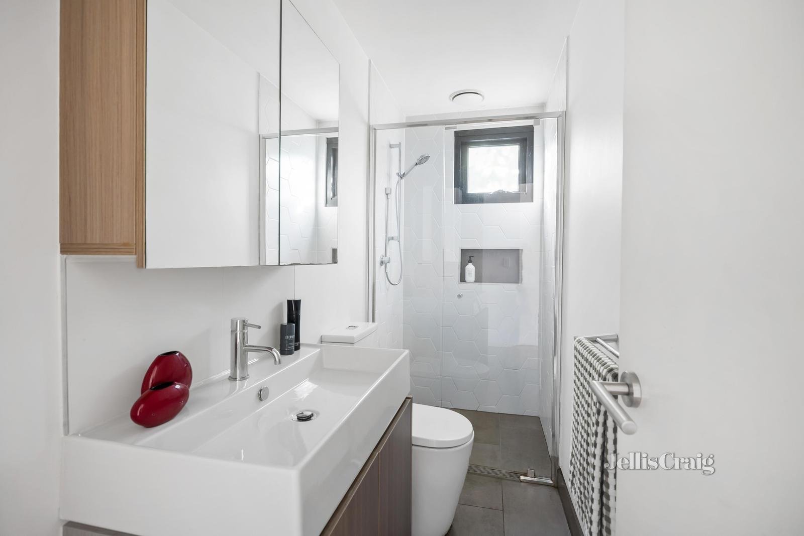 7/27 Jasper Road, Bentleigh image 7