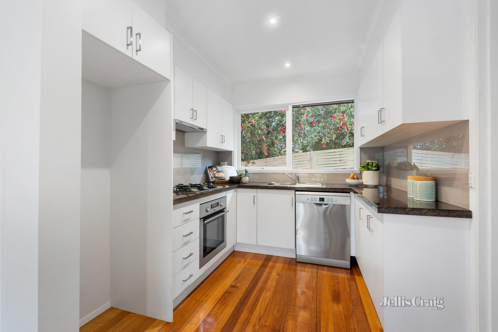 7/27 Thomas Street, Camberwell image 4