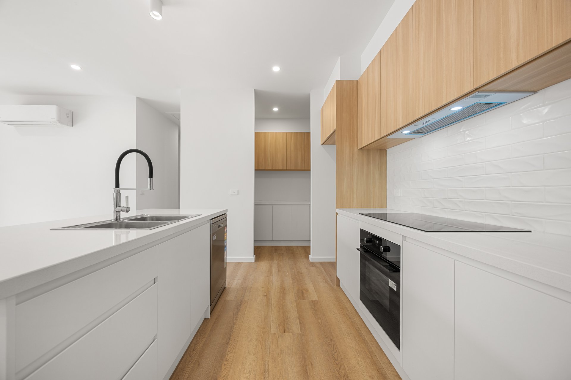 7/28 Ross Road, Croydon image 2
