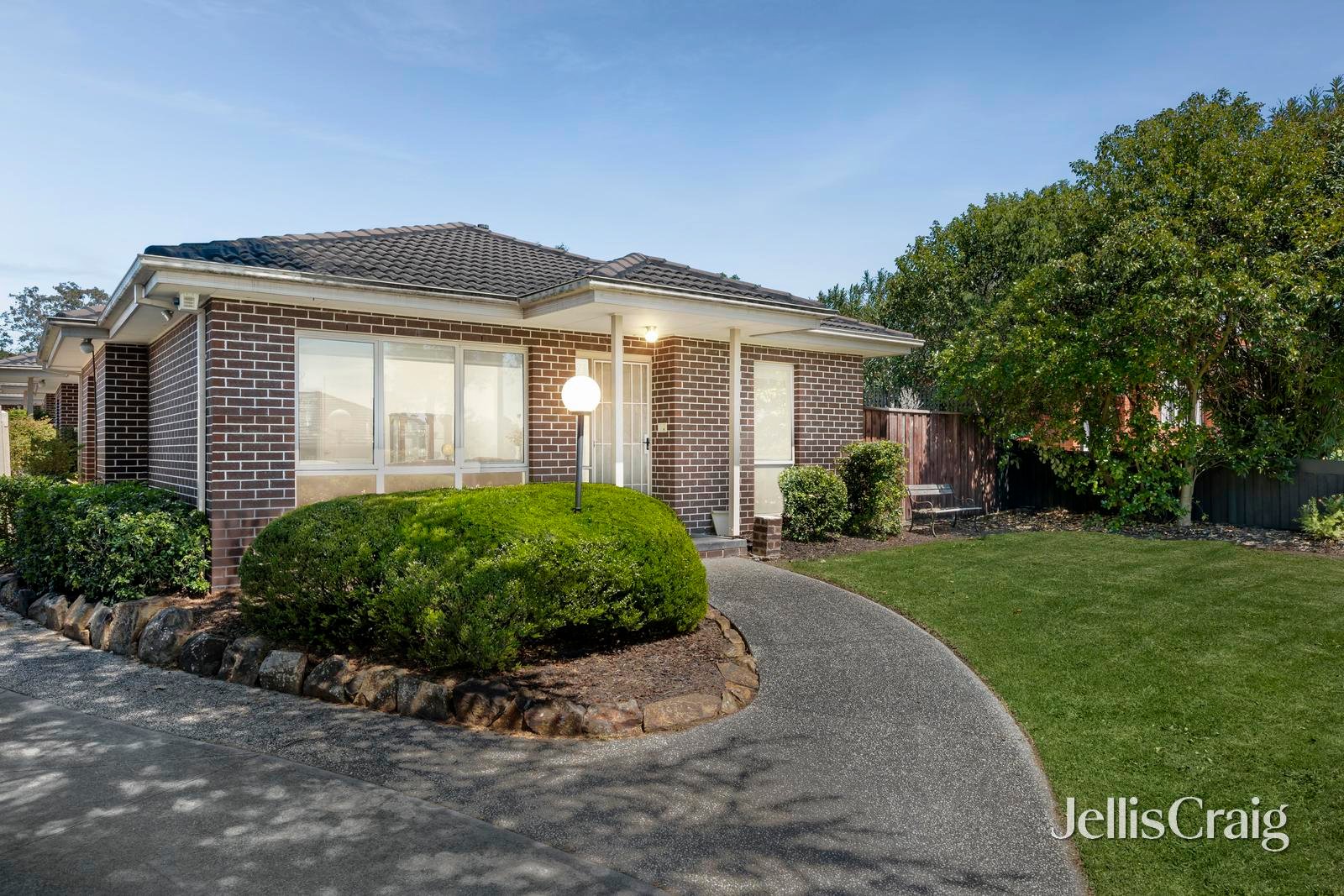 7/29 Slevin Street, Lilydale image 1