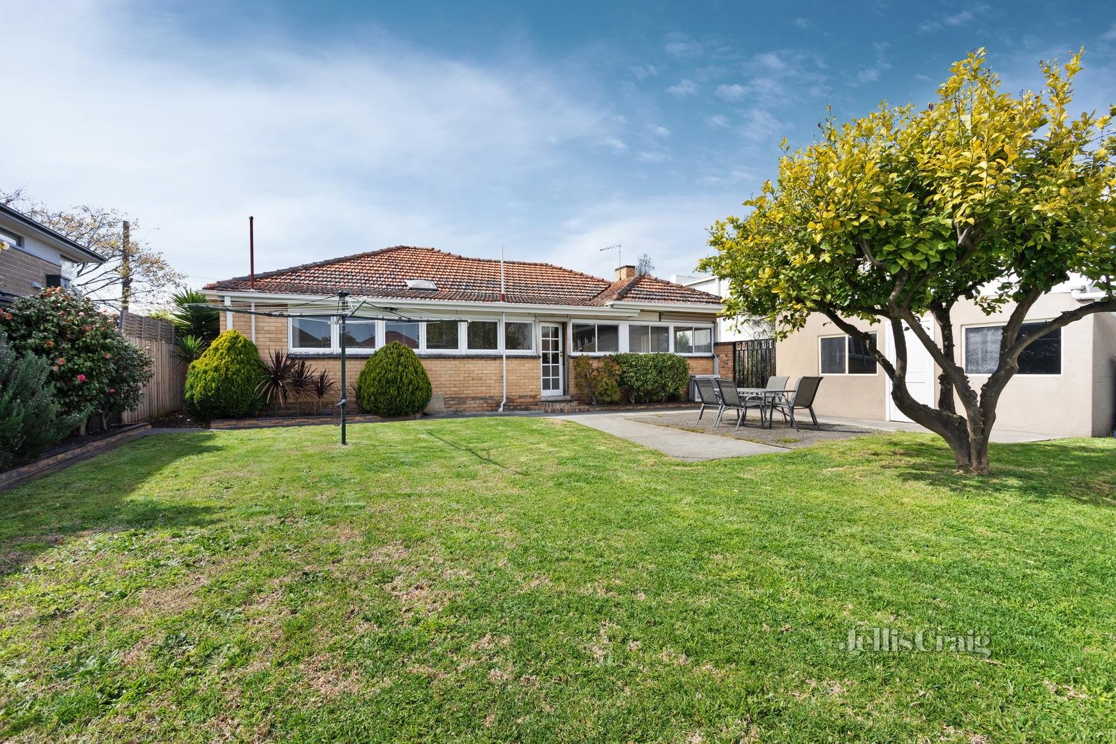 729 Warrigal Road, Bentleigh East image 10