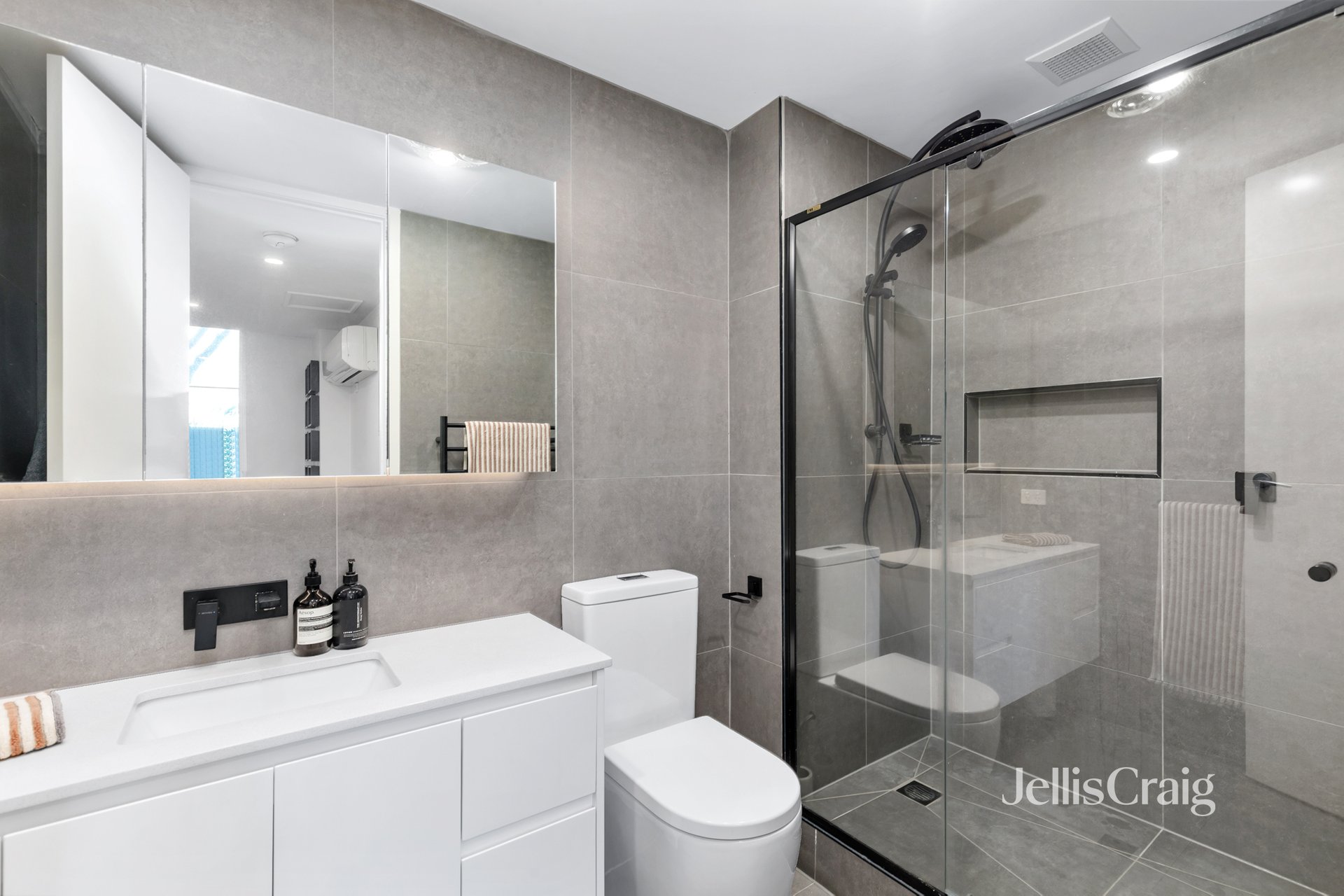 7/2A Brougham Street, Richmond image 8