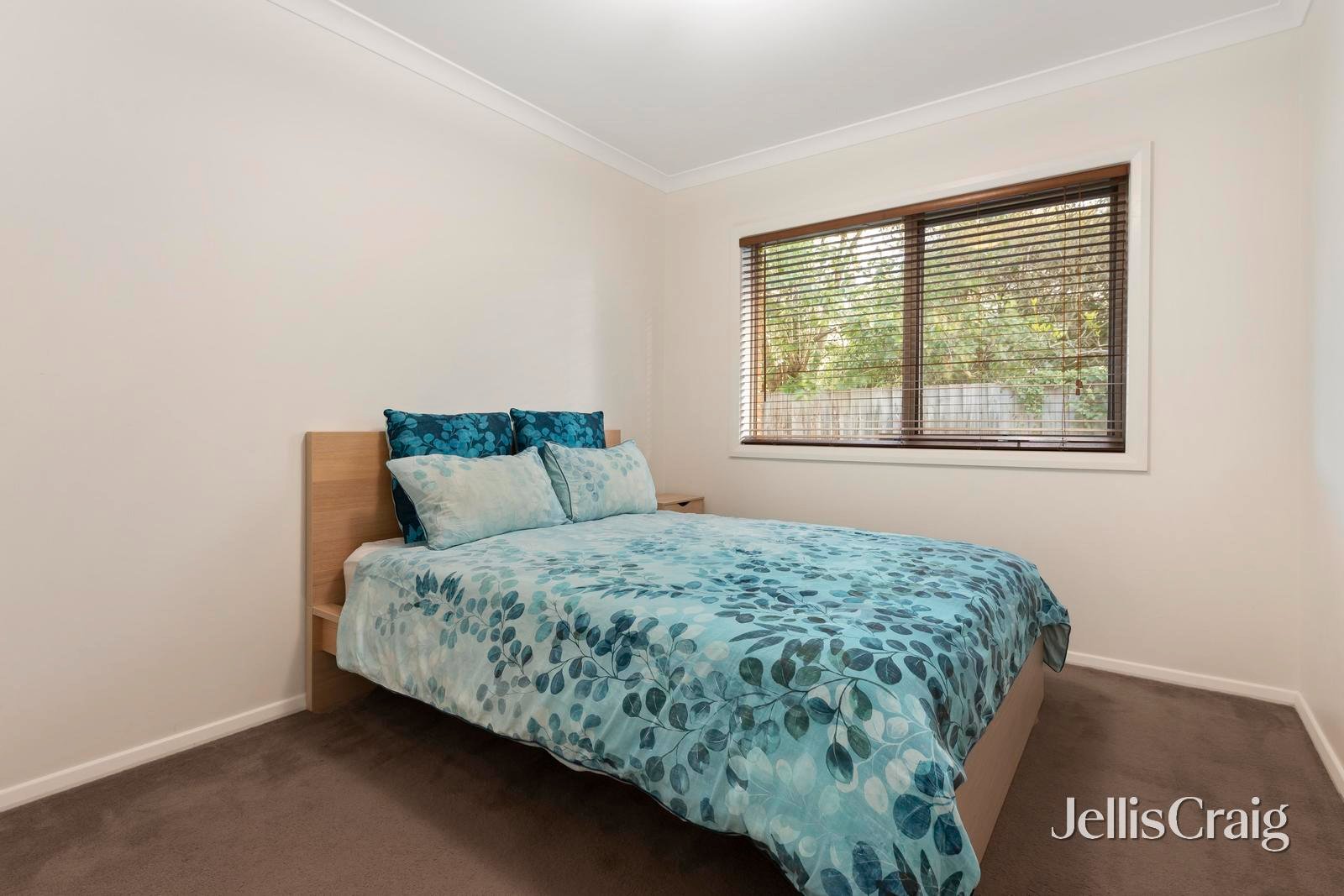 72A Greenslopes Drive, Mooroolbark image 8