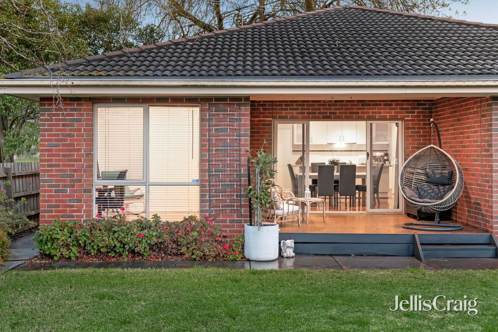 72A Greenslopes Drive, Mooroolbark image 11