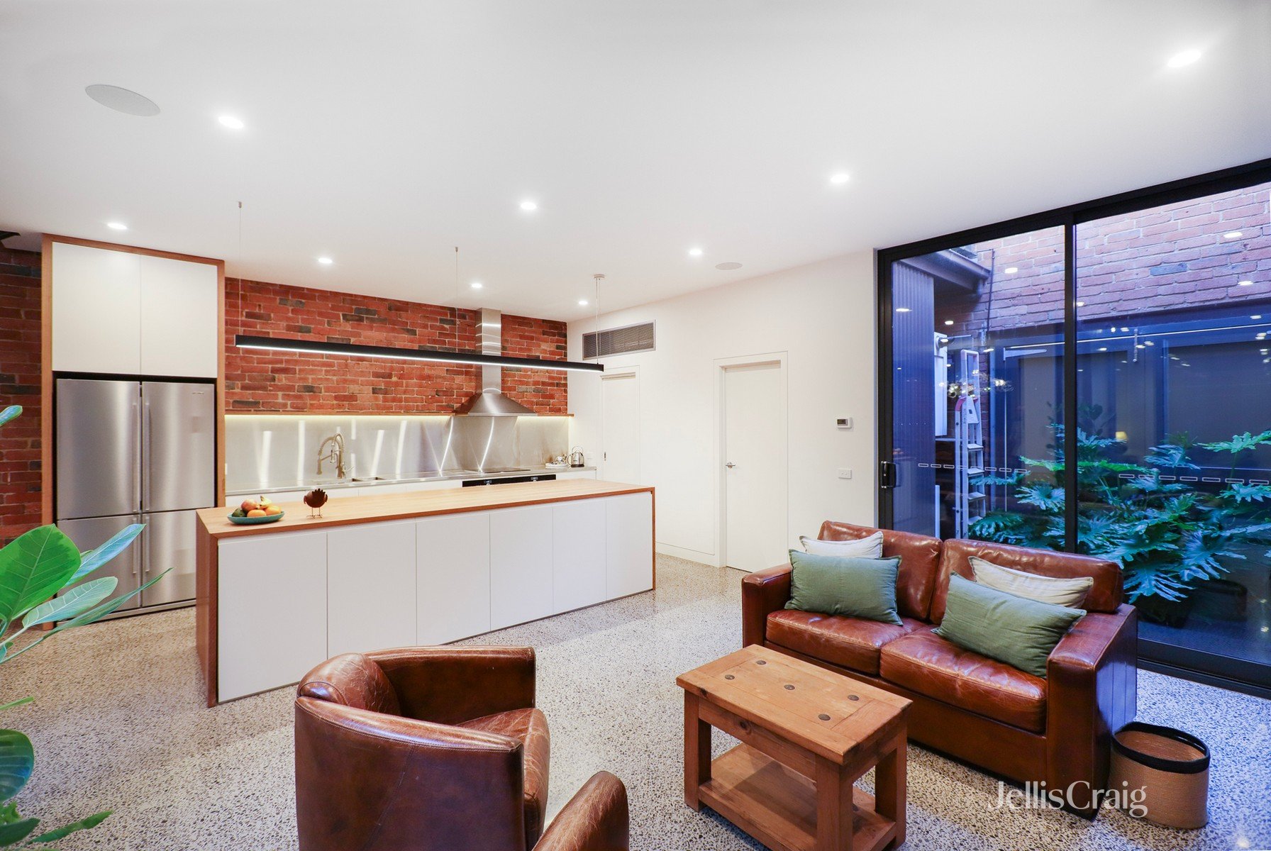 73 Budd Street, Collingwood image 4
