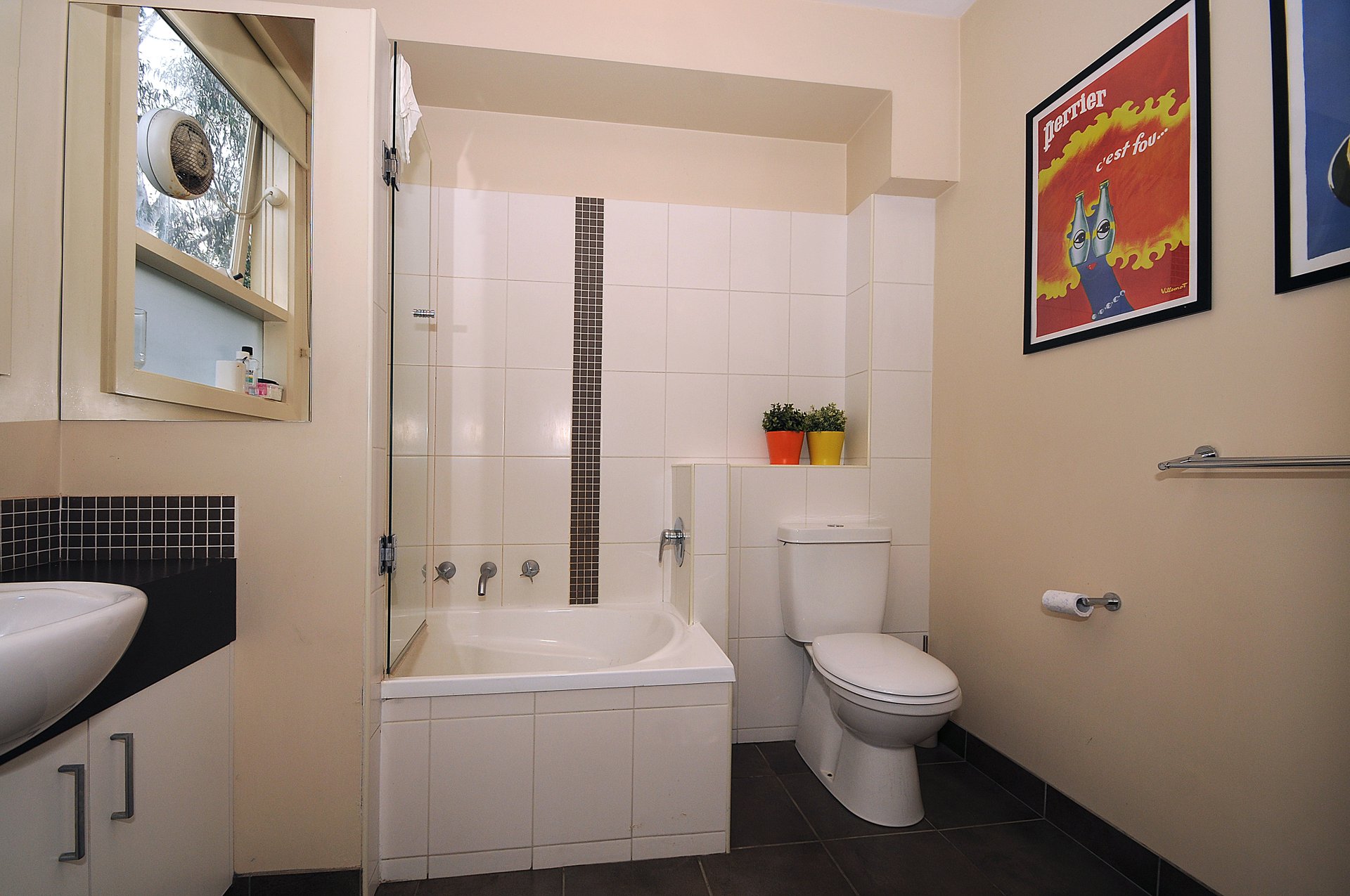 Unit Lease 7 / 3 Bundalohn Court ST KILDA, VIC 3182 Conquest Estate