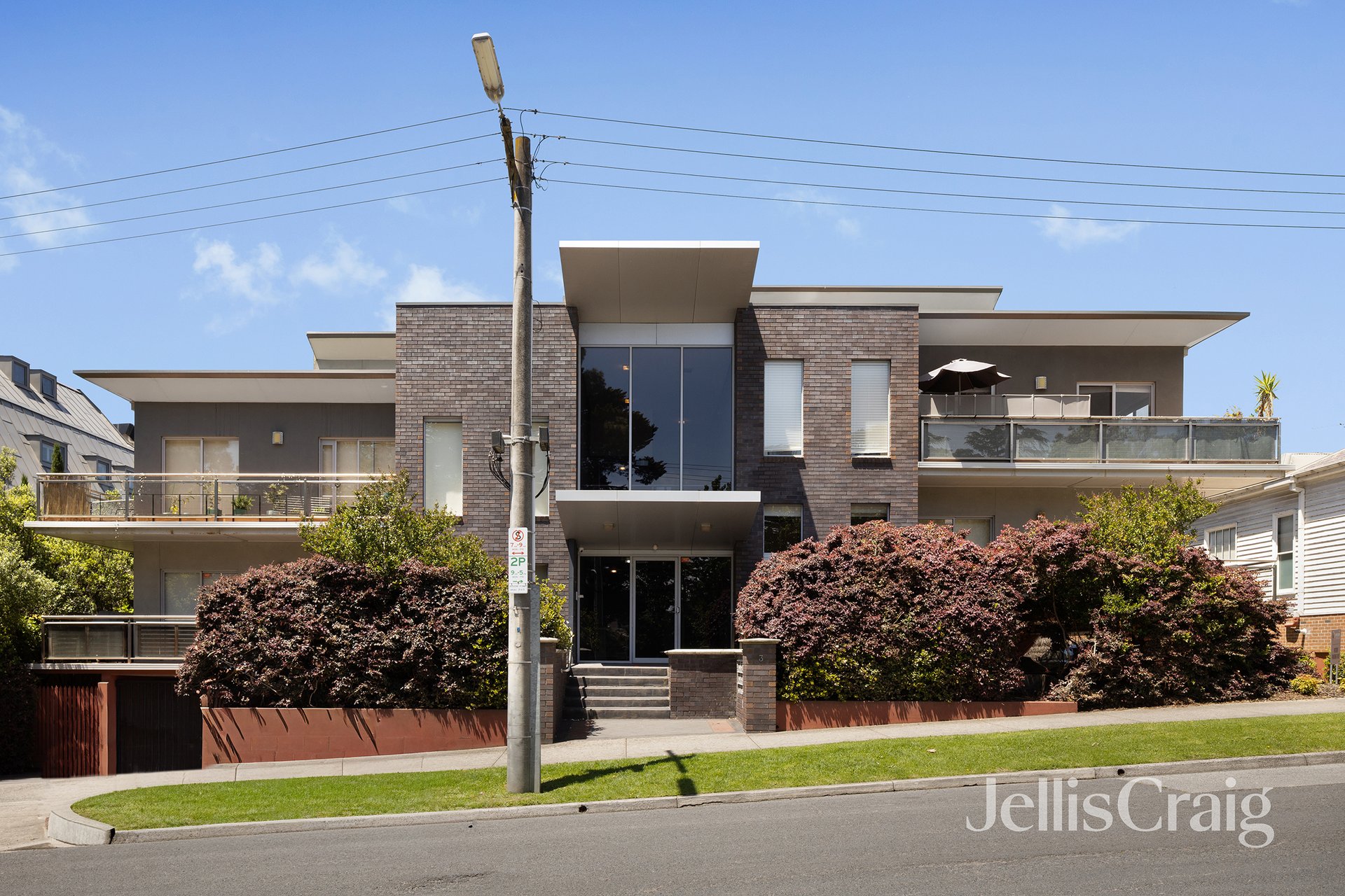 7/3 Burgundy Street, Heidelberg image 1