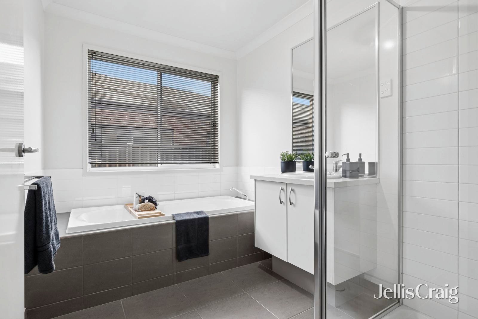 73 Caroline Chisholm Drive, Kyneton image 14