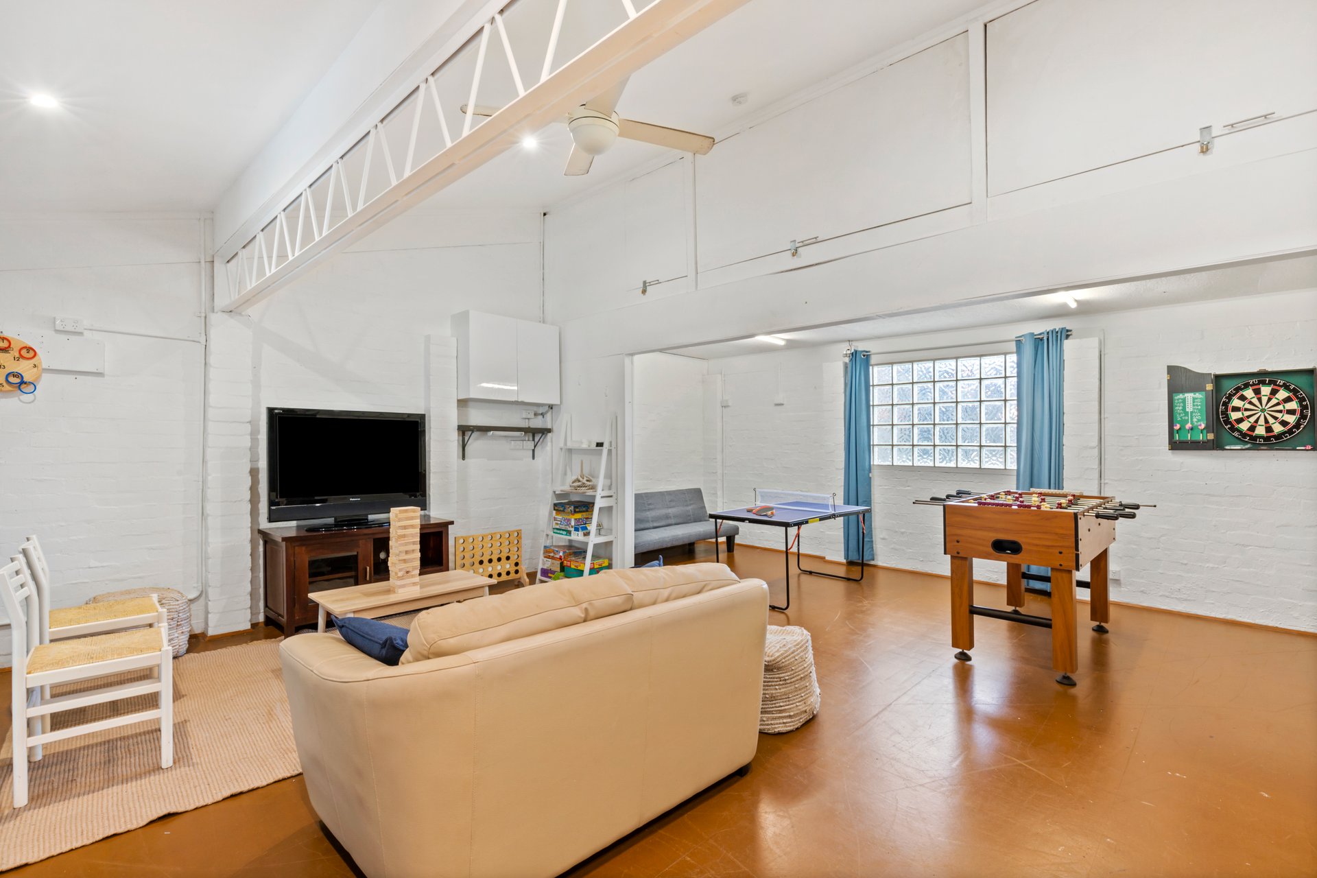 Property Gallery Thumbnail 8