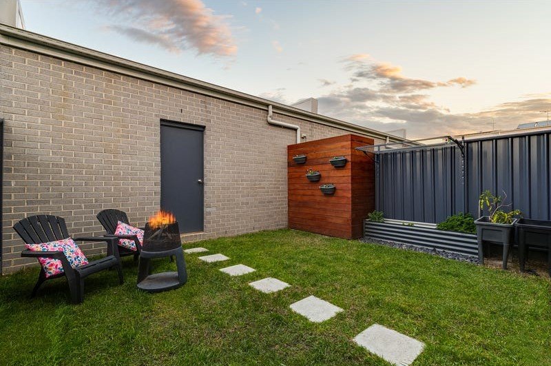 73 Emmeline Row, Rowville image 12