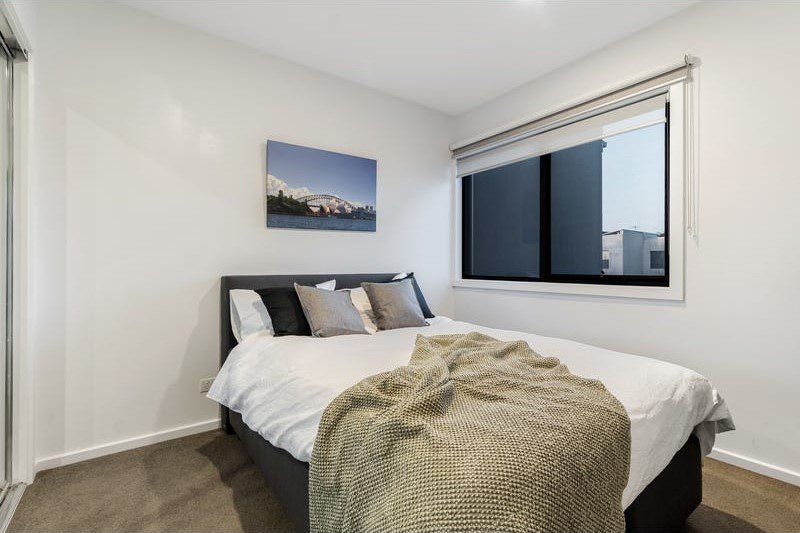 73 Emmeline Row, Rowville image 7