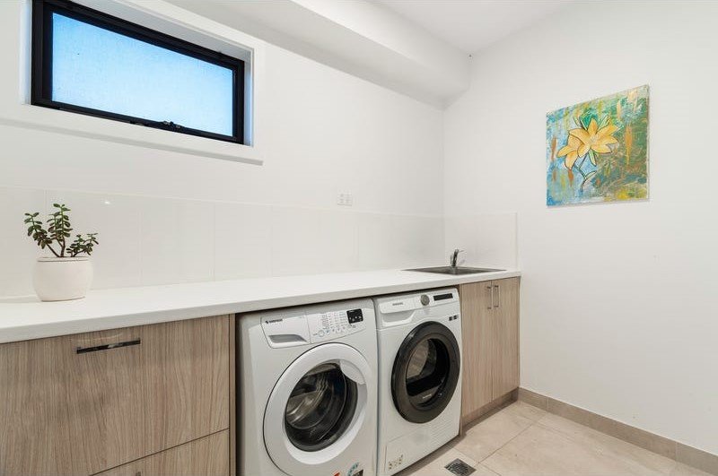 73 Emmeline Row, Rowville image 10